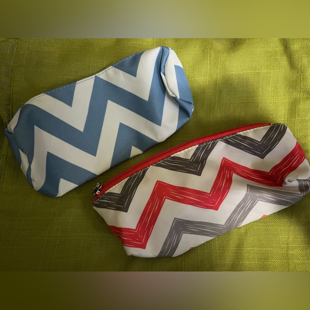 ⚠️ 5/25$ Chevron makeup/beauty bag bundle!